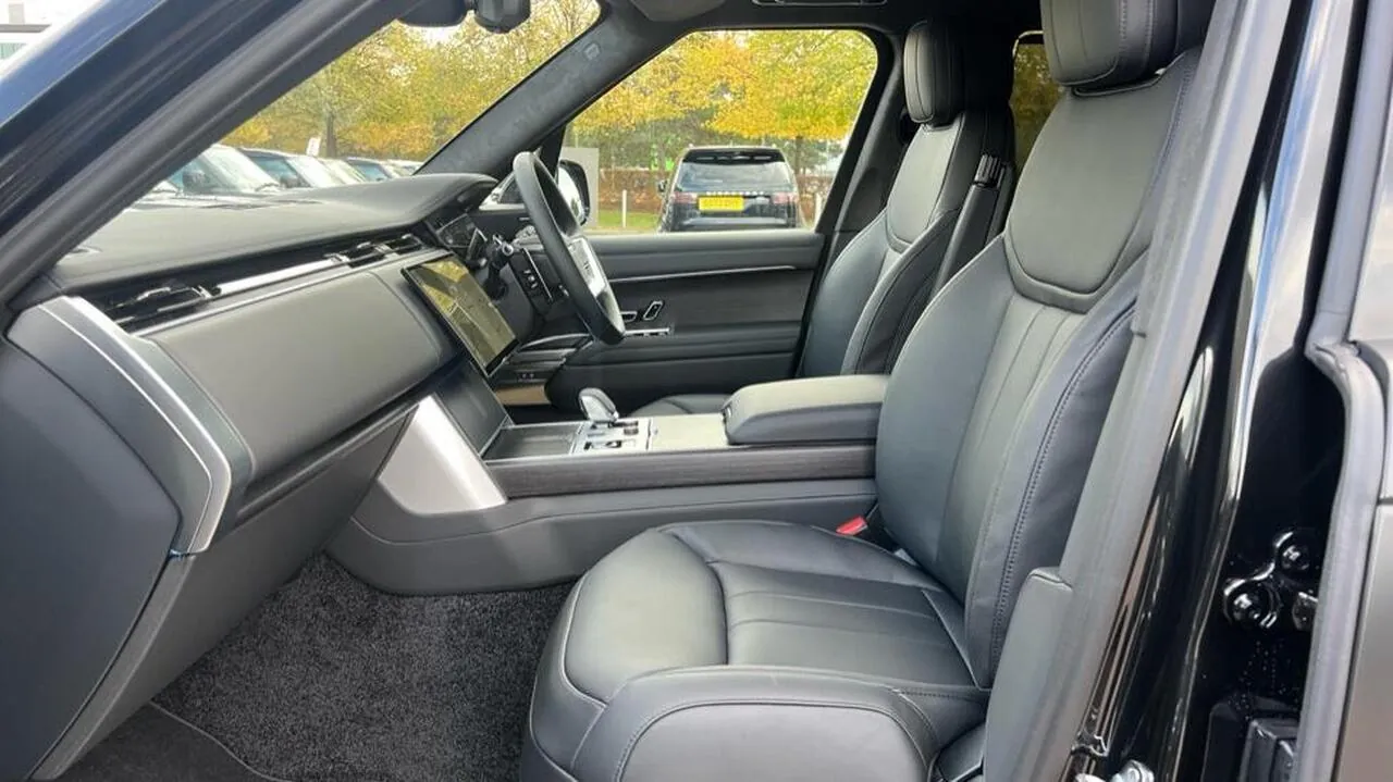 Land Rover Range Rover photo 3