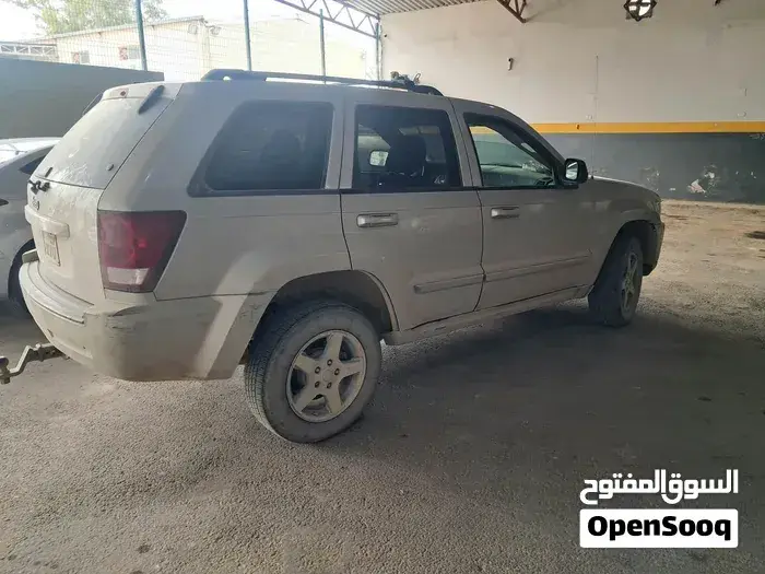 Jeep Grand Cherokee 2005 photo 3