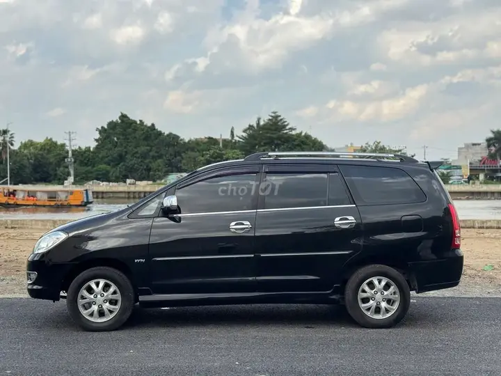Toyota Innova 2006 photo 4