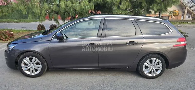 Peugeot 308 2014 photo 2