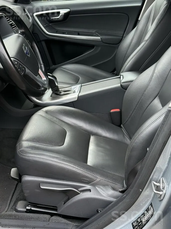Volvo V60 2014 photo 4