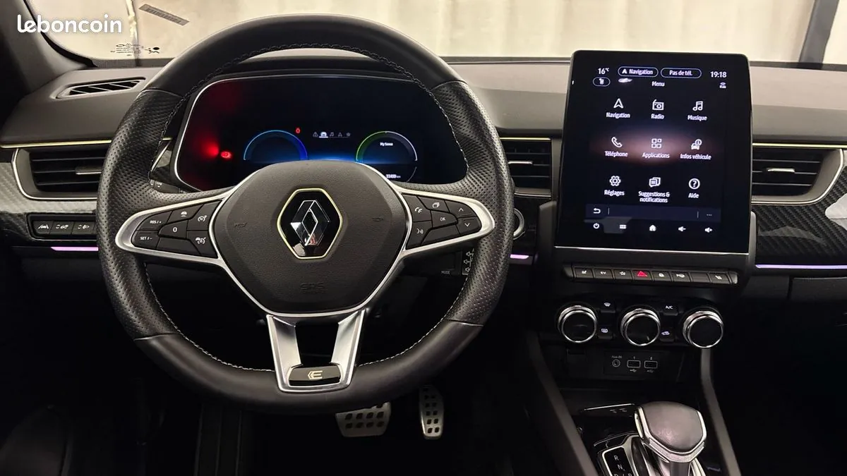 Renault Arkana 2023 photo 3