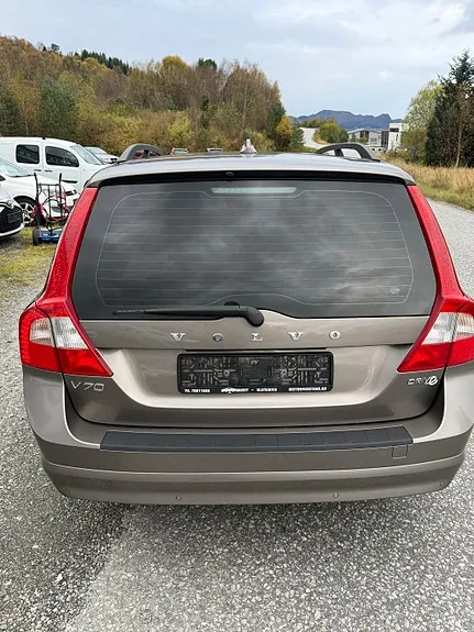 Volvo V70 2011 photo 5