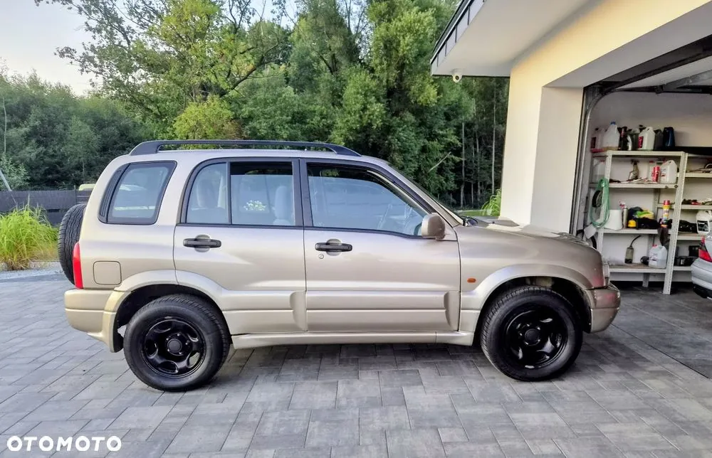 Suzuki Grand Vitara 2002 photo 4