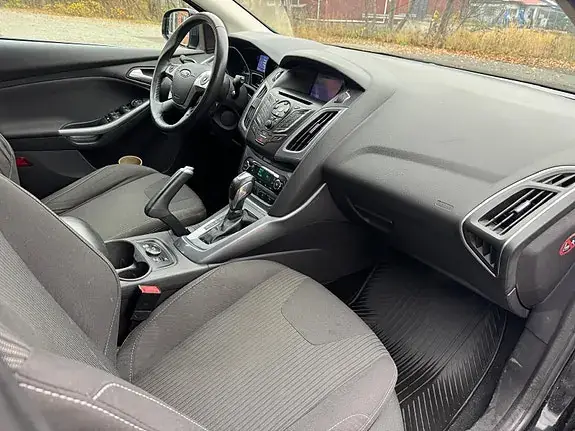 Ford Focus 2012 photo 5