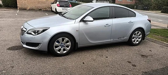 Opel Insignia 2014 photo 2