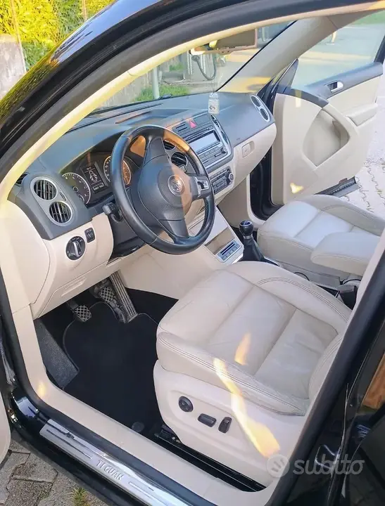 Volkswagen Tiguan 2010 photo 5