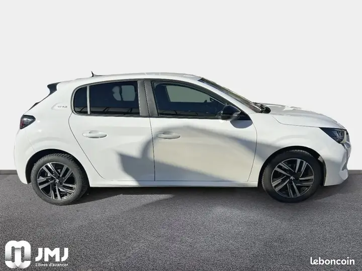 Peugeot 208 2023 photo 4