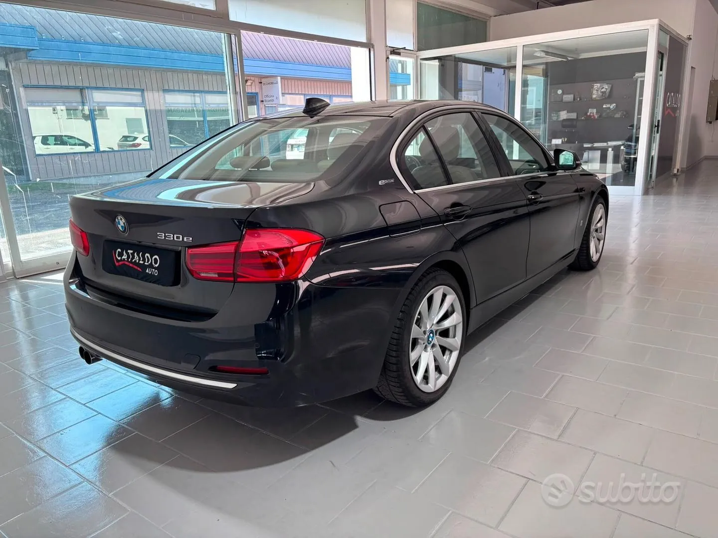 BMW 330E 2017 photo 5