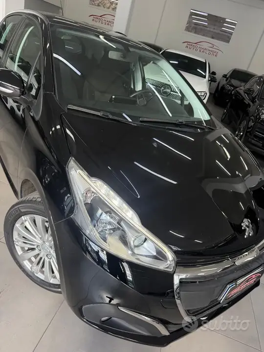 Peugeot 208 2020 photo 3