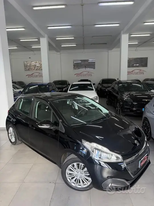 Peugeot 208 2020 photo 2