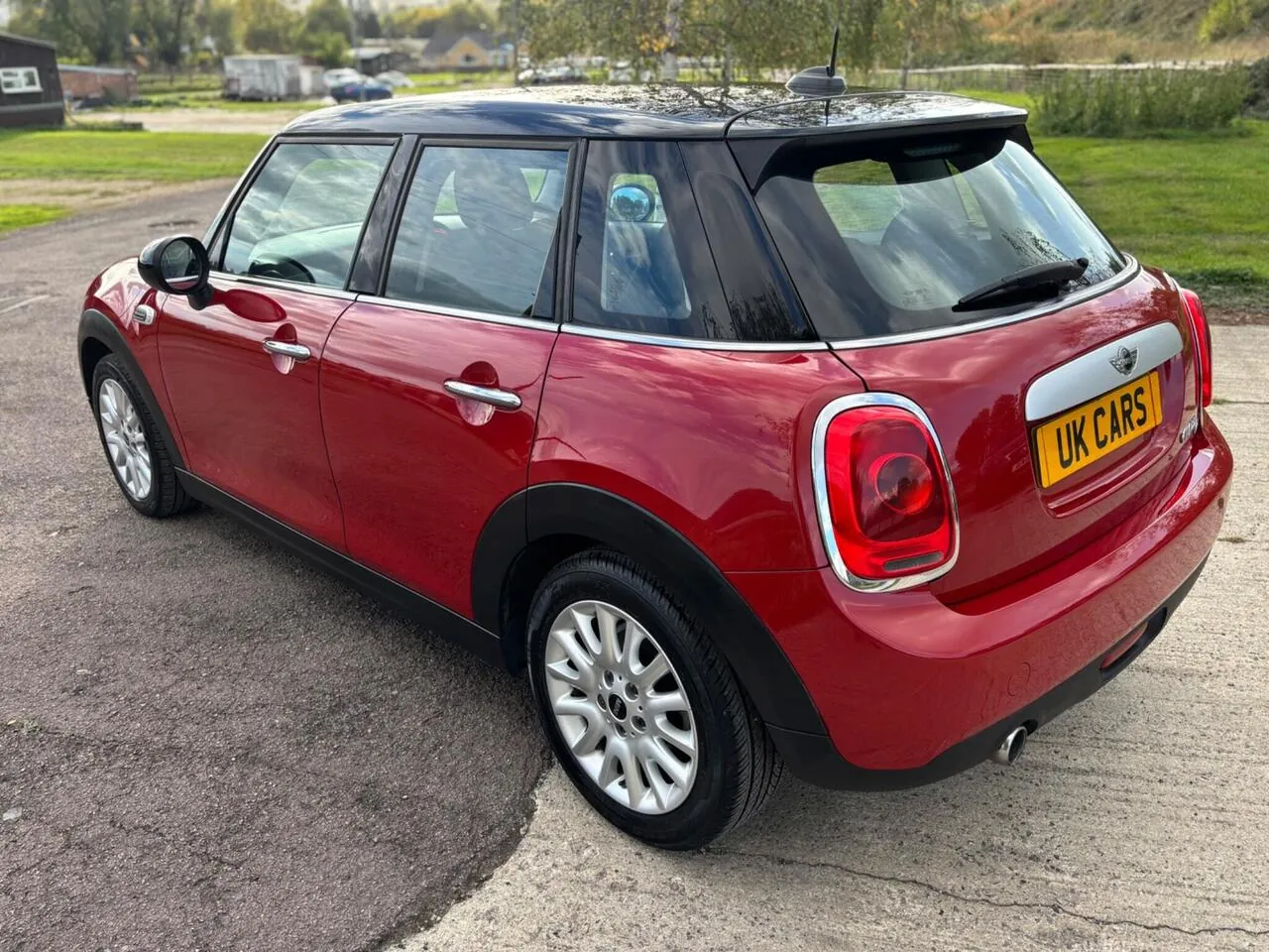 Mini Hatch 2015 photo 5