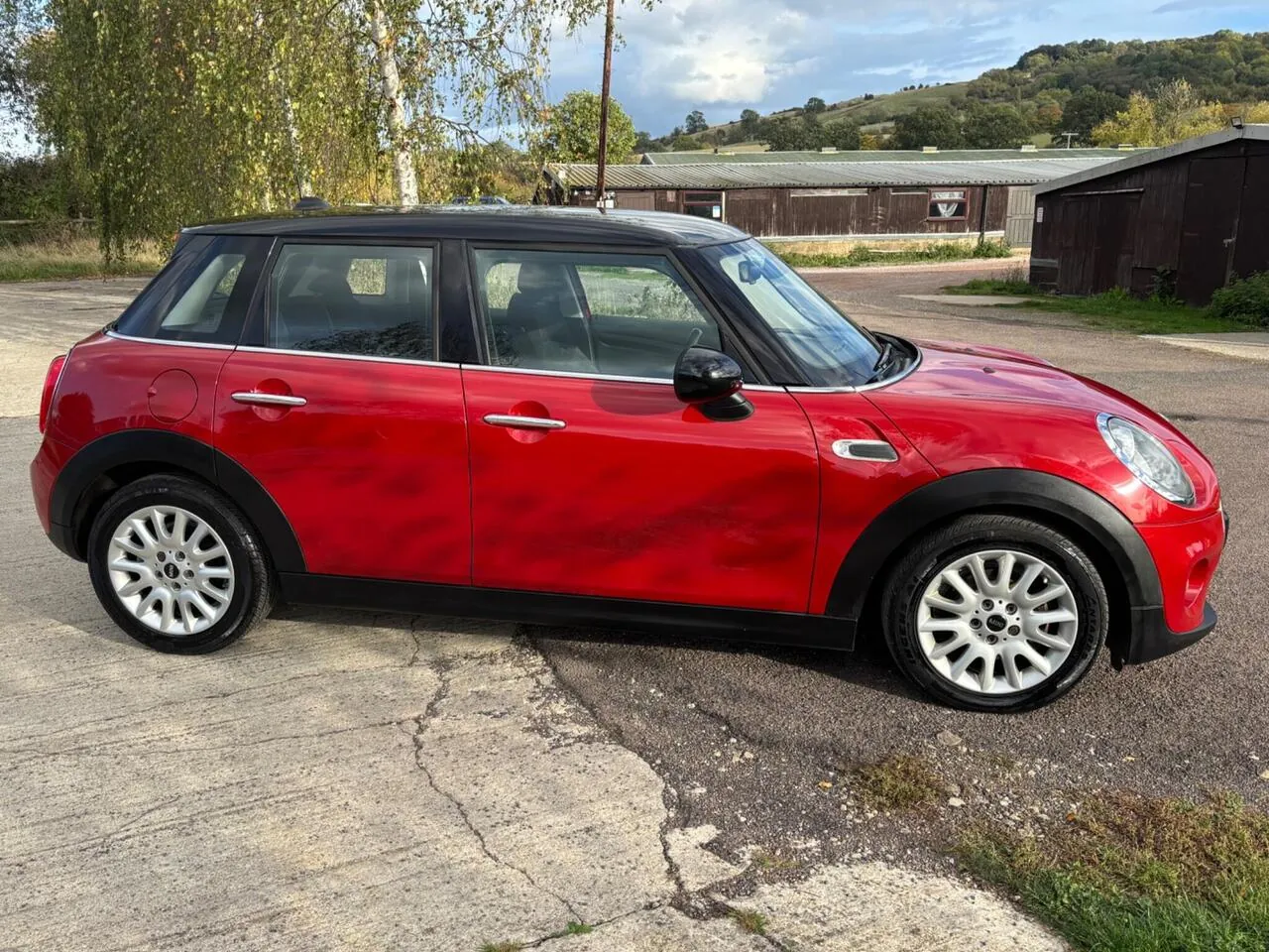 Mini Hatch 2015 photo 2