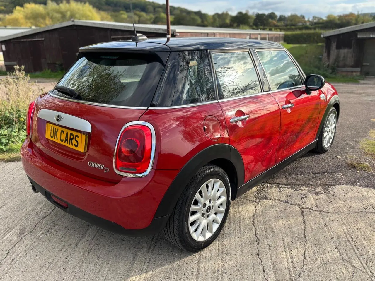Mini Hatch 2015 photo 3