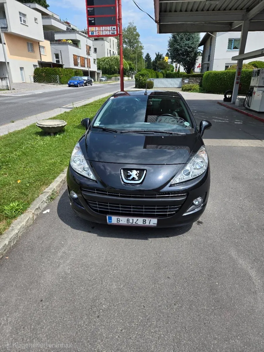 Peugeot 207 2011 photo 2