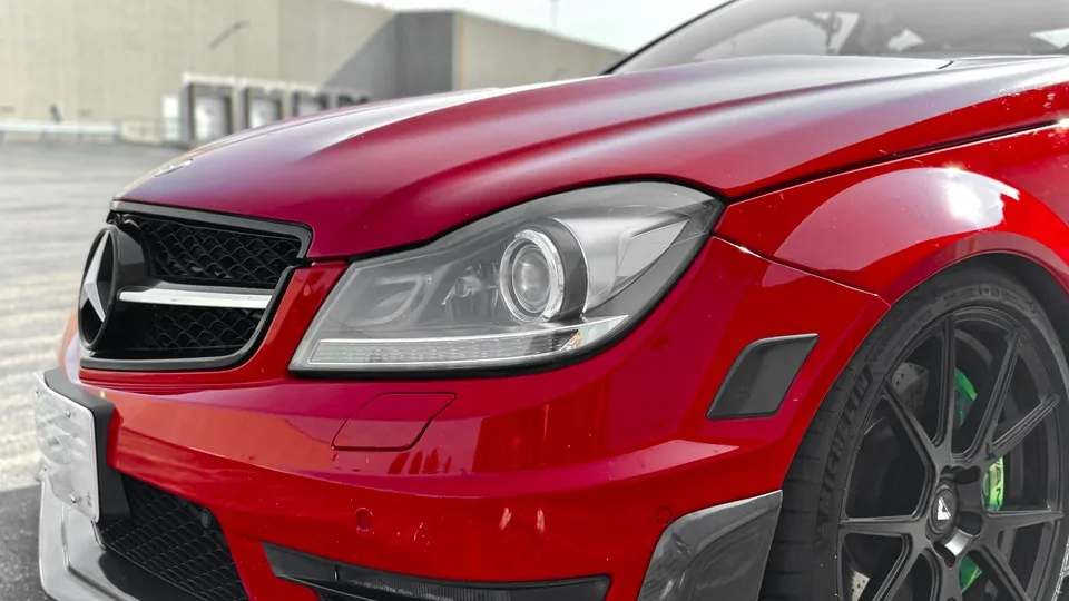 Mercedes-Benz C63 Amg 2012 photo 3