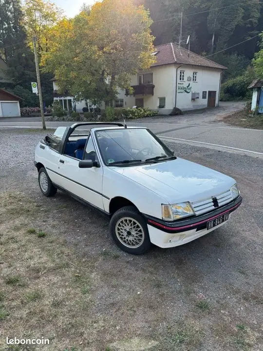 Peugeot 205