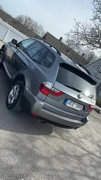 BMW X3 2009 photo 2