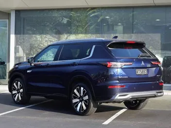 Mitsubishi Outlander 2026 photo 3