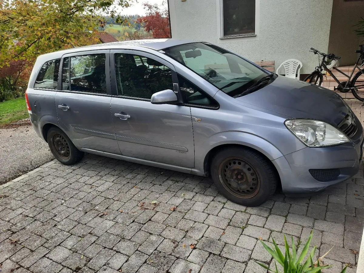 Opel Zafira 2009 photo 3