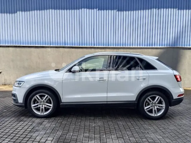 Audi Q3 2018 photo 2