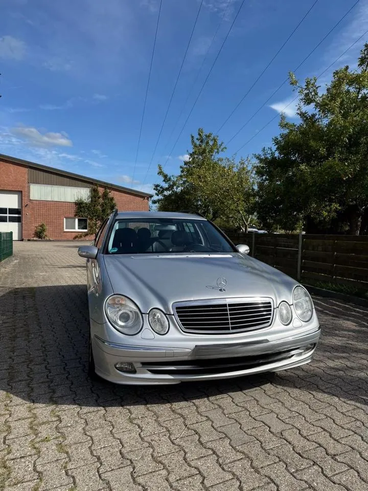 Mercedes-Benz E 220 Cdi