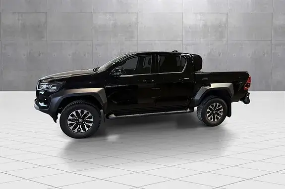 Toyota Hilux 2025 photo 2