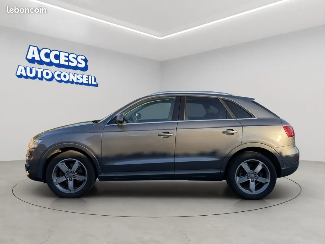 Audi Q3 2012 photo 2