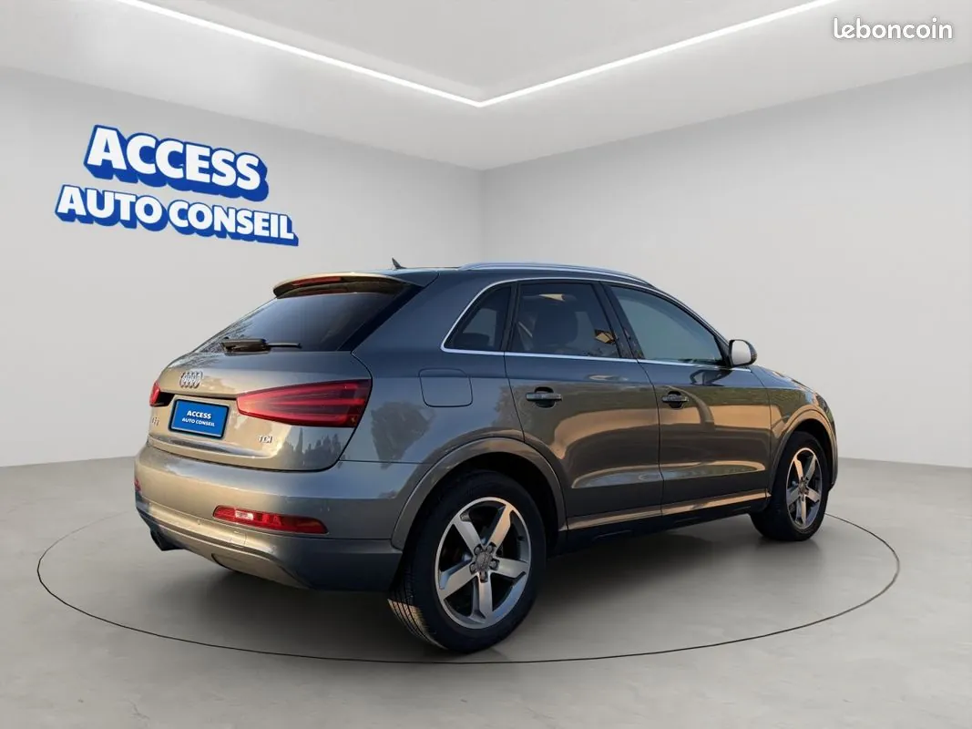 Audi Q3 2012 photo 5