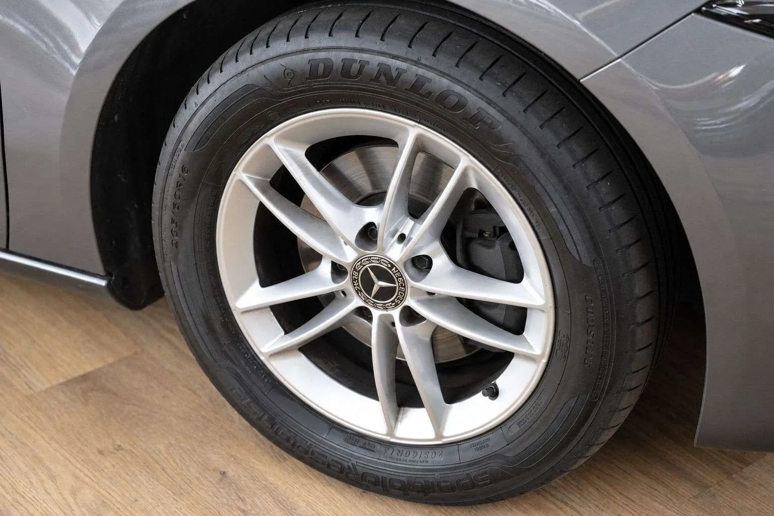 Mercedes-Benz A-Class 2020 photo 3