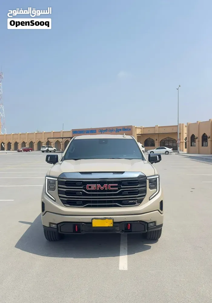 GMC Sierra 2023 photo 2