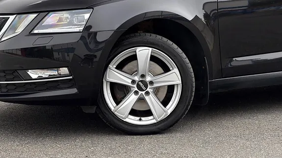 Skoda Octavia 2018 photo 3