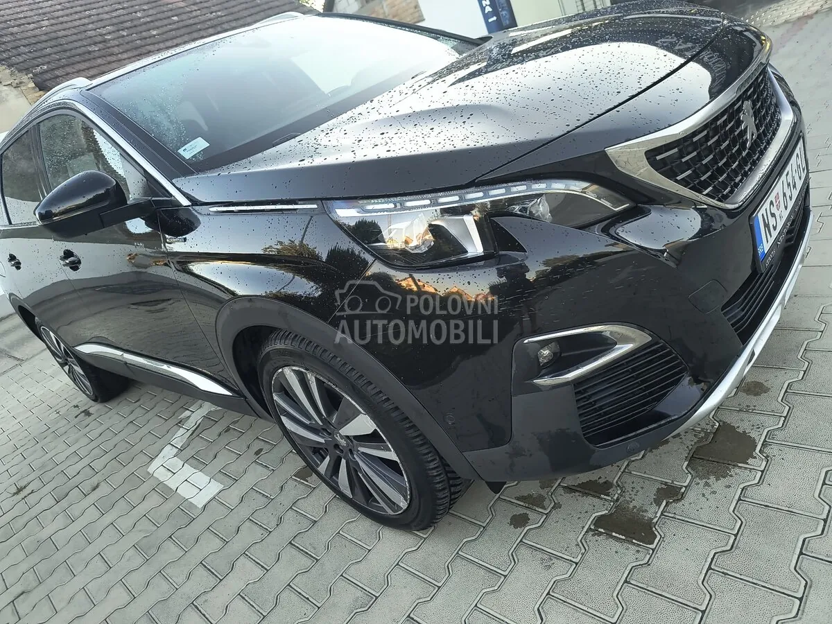 Peugeot 5008 2017 photo 2
