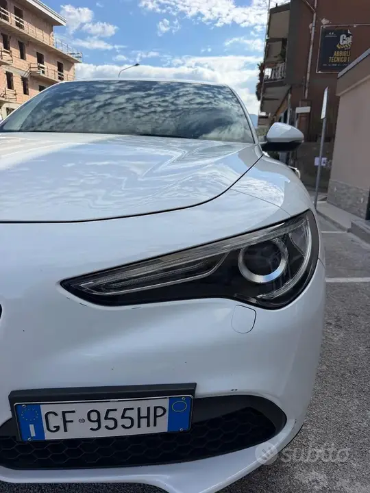 Alfa Romeo Stelvio 2021 photo 5