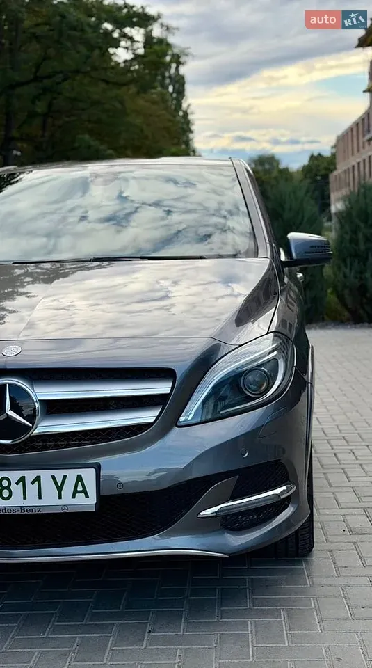 Mercedes-Benz B-Class 2016 photo 3