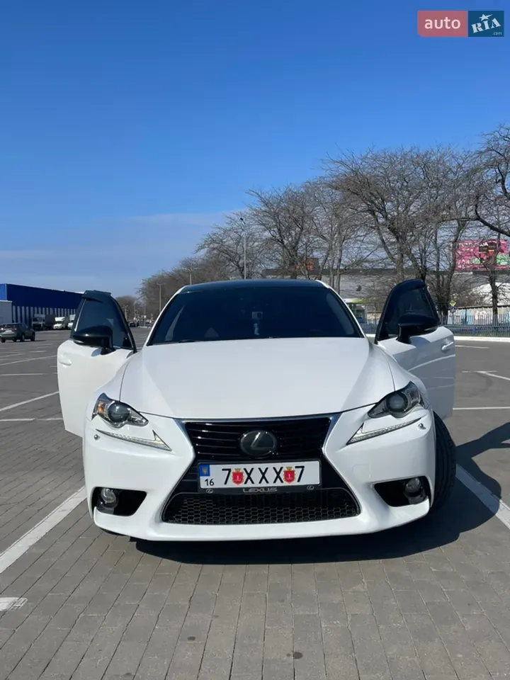 Lexus Is
