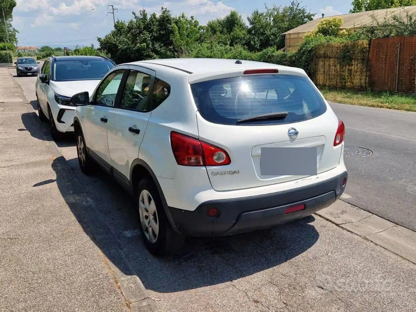 Nissan Qashqai 2009 photo 2