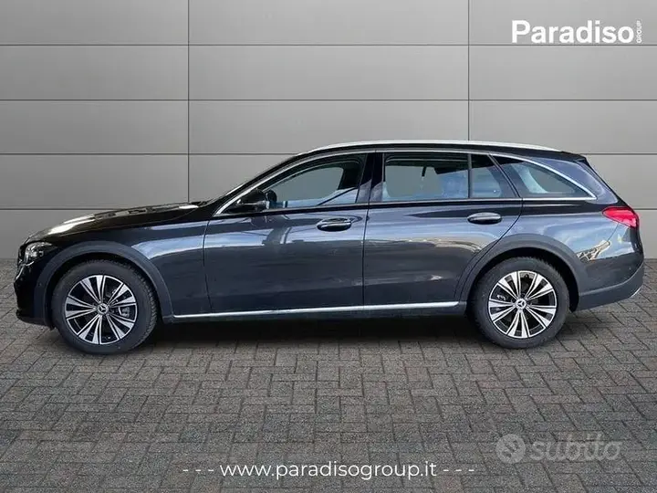 Mercedes-Benz C-Class 2023 photo 5