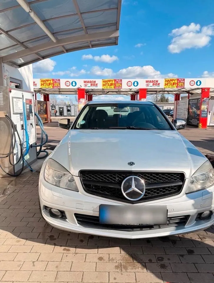 Mercedes-Benz C180