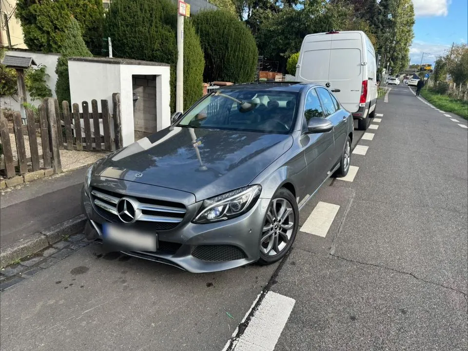 Mercedes-Benz C 180