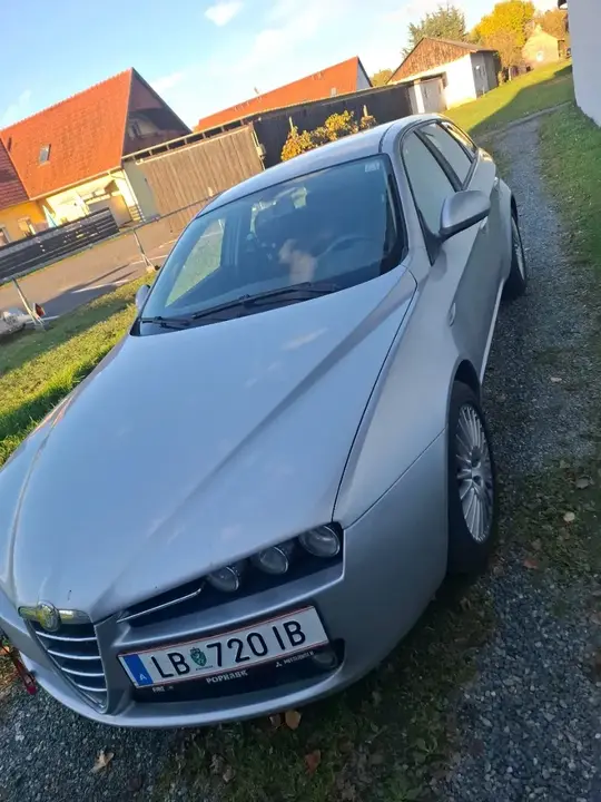 Alfa Romeo 159