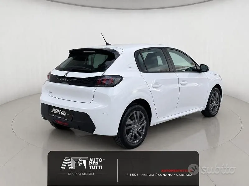 Peugeot 208 2020 photo 3