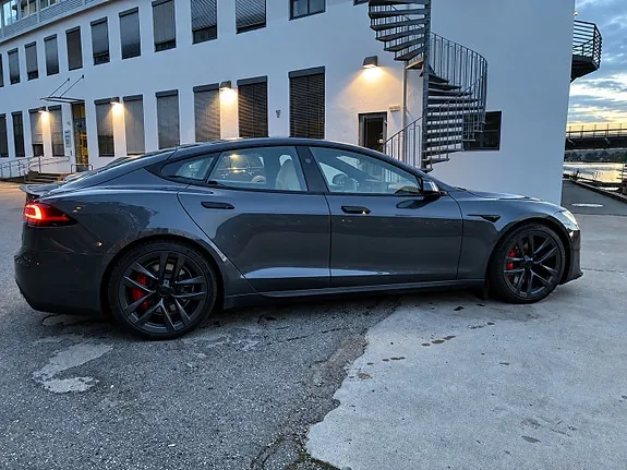 Tesla Model S 2023 photo 5