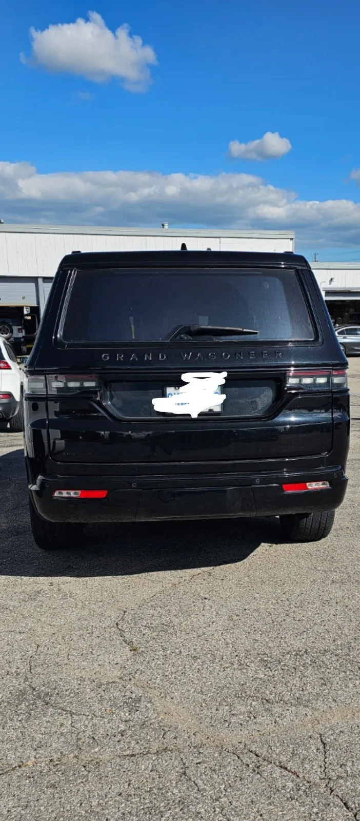 Jeep Grand Wagoneer 2023 photo 3