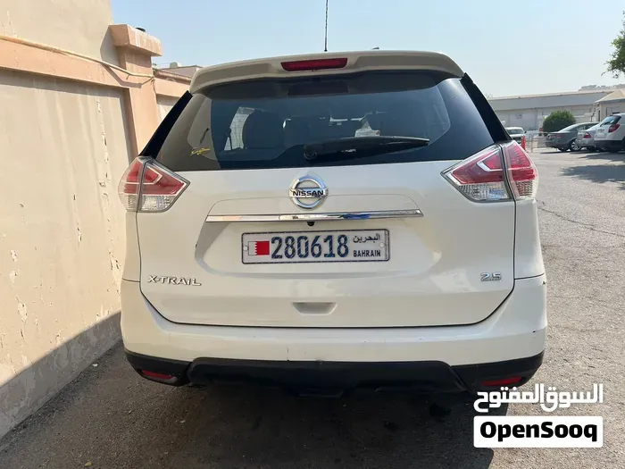 Nissan X-Trail 2015 photo 2