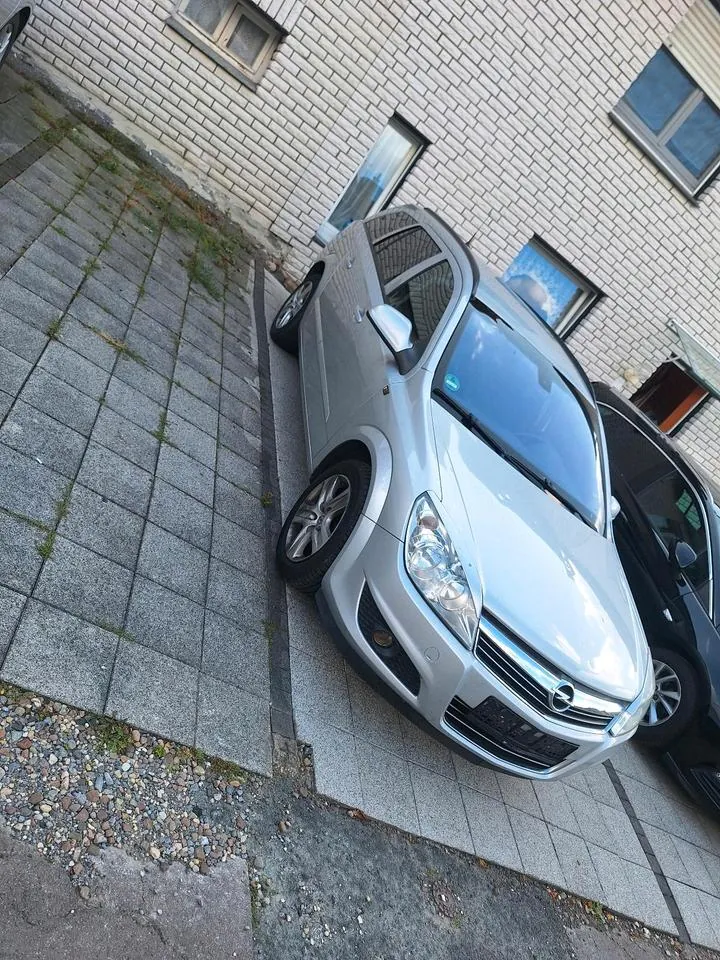 Opel Astra H