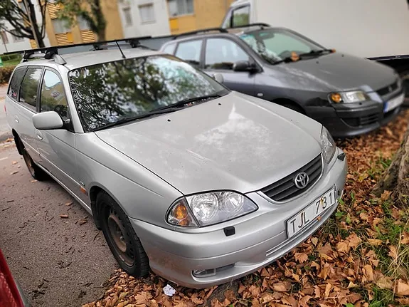 Toyota Avensis 2002 photo 4