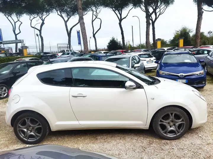 Alfa Romeo Mito 2013 photo 5