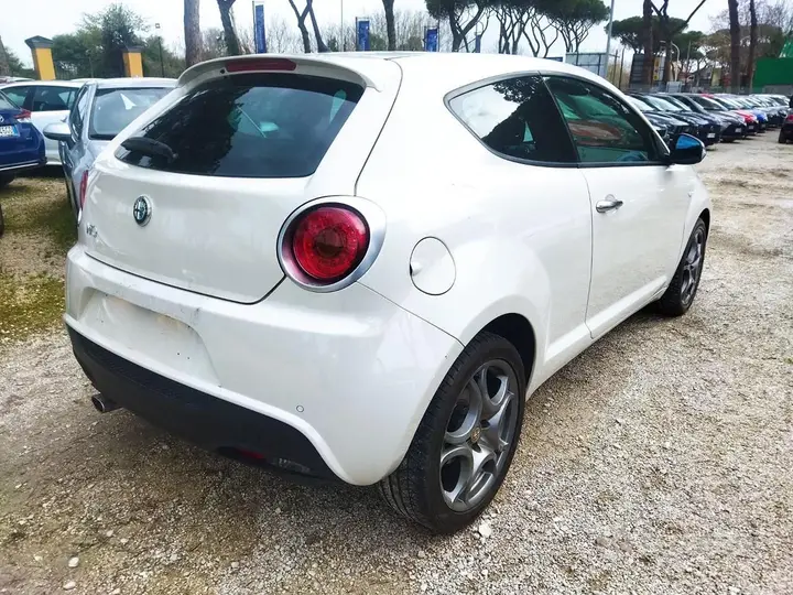Alfa Romeo Mito 2013 photo 4