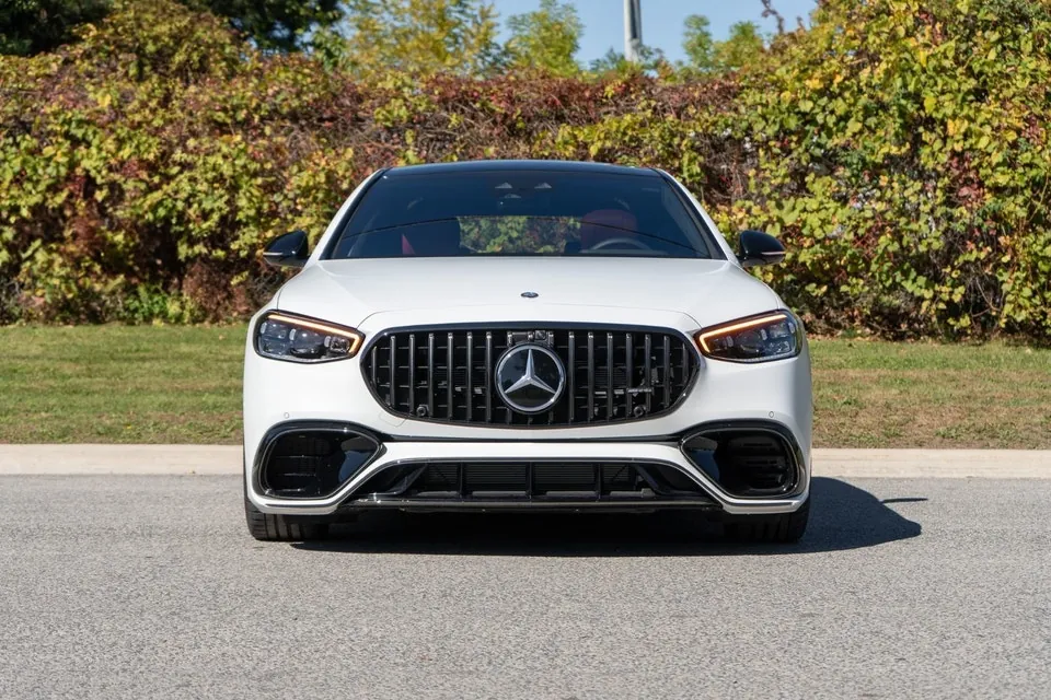 Mercedes-Benz S-Class 2024 photo 2